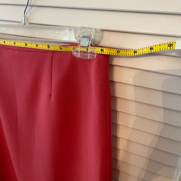 Tahari Elegant Salmon colored Suit, lined, like new. - Picture 4 of 6